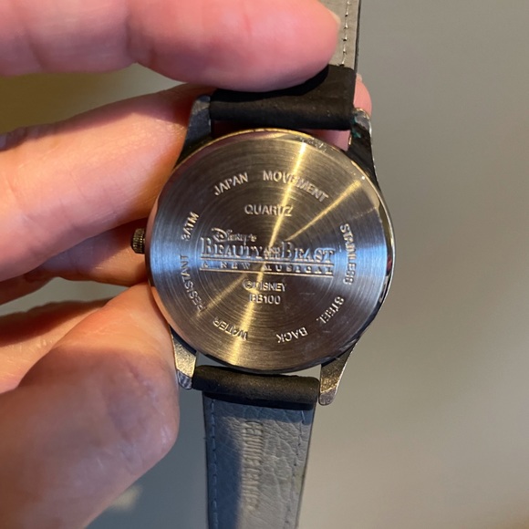 Disney’s Beauty and The Beast Collectors Watch (BNIB) - Picture 2 of 4
